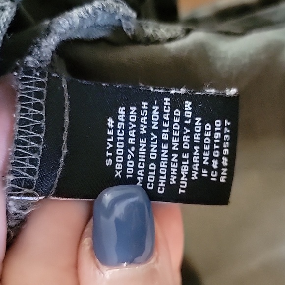 Camouflage Button-Up Shirt - Picture 6 of 6